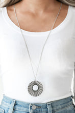 Load image into Gallery viewer, Chicly Centered - Necklace Multi
