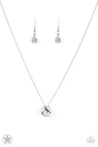 PAPARAZZI NECKLACE BLOCKBUSTERS - What a Gem - White
