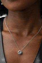 Load image into Gallery viewer, PAPARAZZI NECKLACE BLOCKBUSTERS - What a Gem - White
