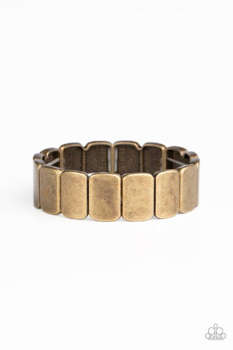 Retro Effect - Brass - Paparazzi Bracelet Image