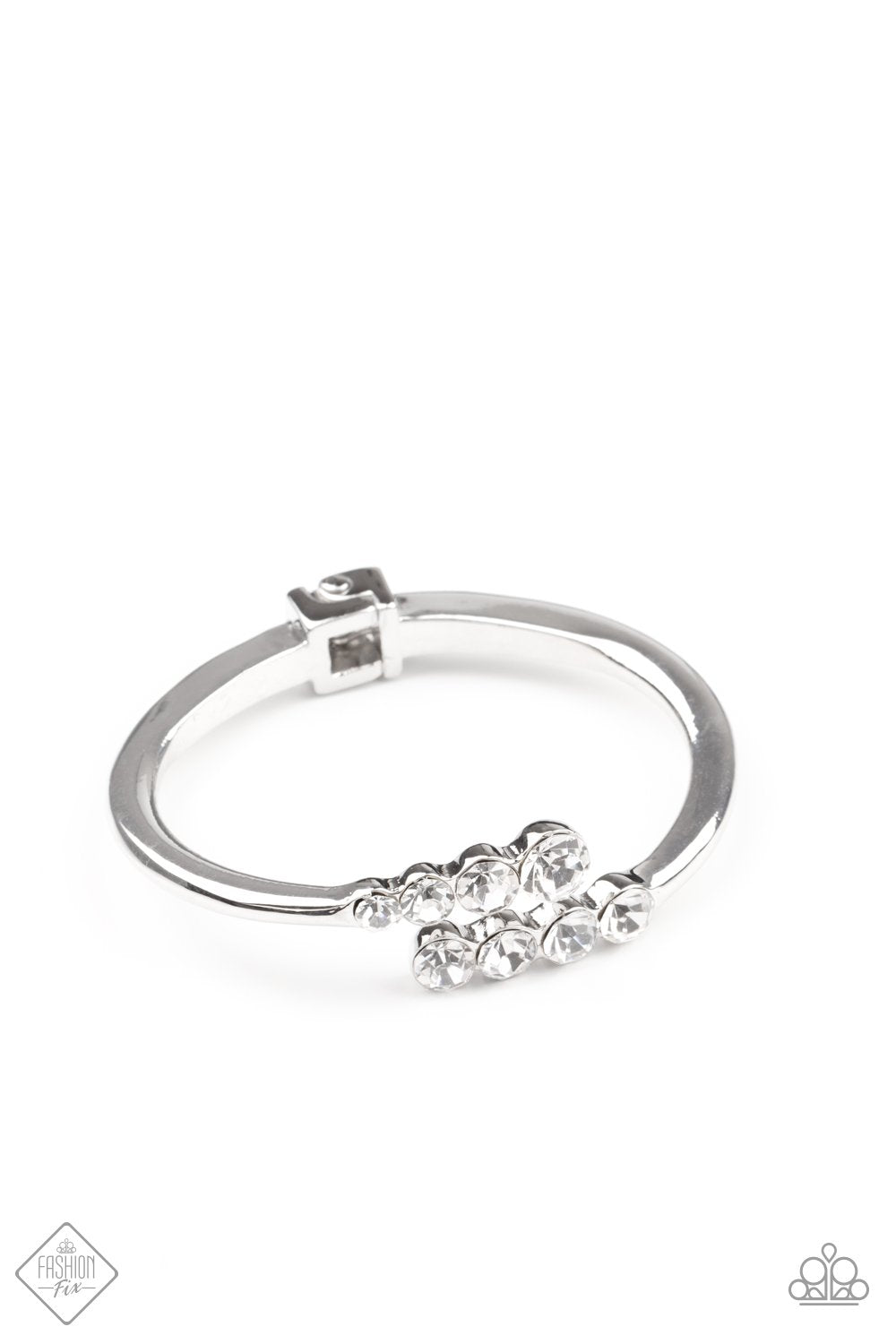 Paparazzi Bracelet Fashion Fix Feb 2021 ~ Defying Dazzle - White