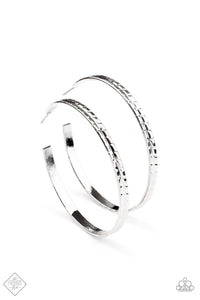 Paparazzi Earring Fashion Fix Feb 2021 ~ TREAD All About It - Silver