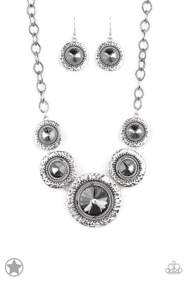 Paparazzi Necklace Blockbuster ~ Global Glamour